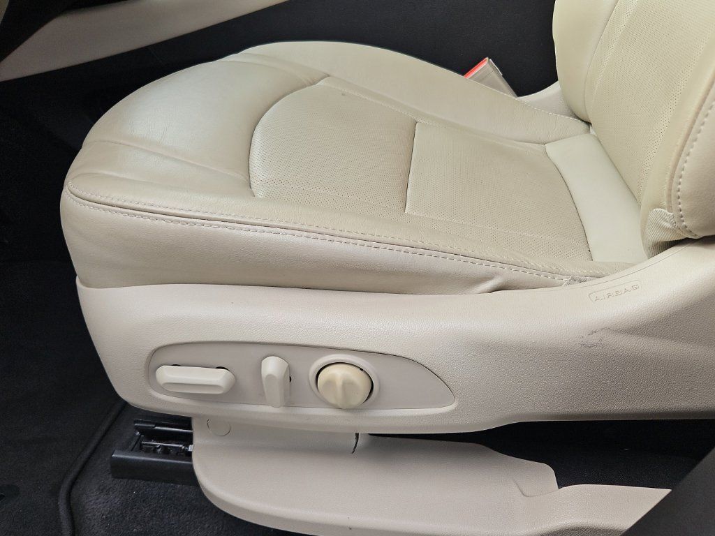 Used 2019 Buick Enclave Essence FWD image 22