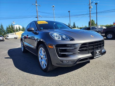Used 2015 Porsche Macan Turbo AWD/4WD image 3