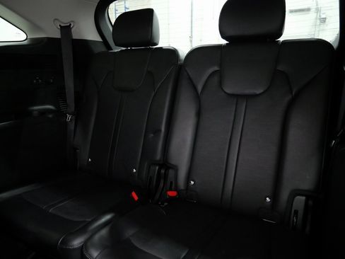 Used 2024 Kia Sorento S image 25