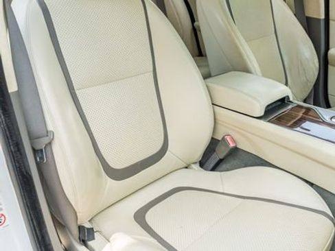 Used 2012 Jaguar XF Portfolio image 45