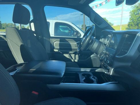 Used 2019 RAM 1500 Big Horn AWD/4WD image 9