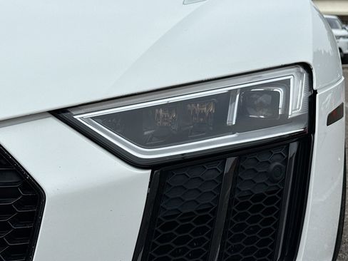 Used 2017 Audi R8 V10 image 9