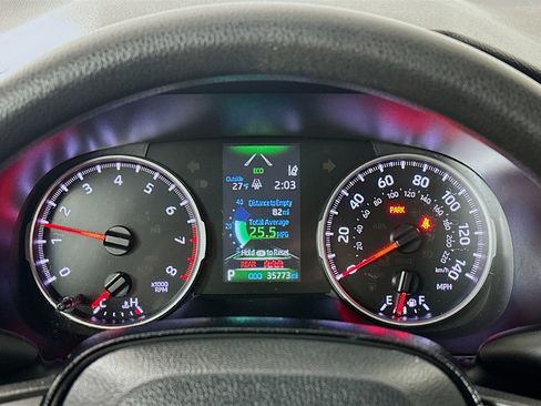 Used 2021 Toyota RAV4 LE image 12