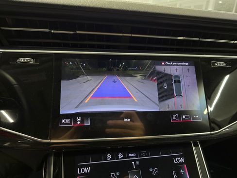 Used 2025 Audi Q7 3.0T Premium Plus image 24