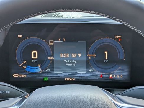 New 2026 Chevrolet Equinox EV LT image 10