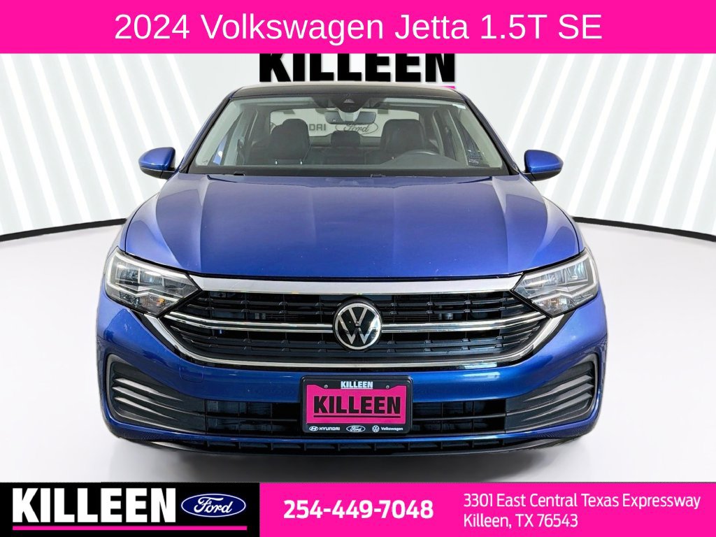 Used 2024 Volkswagen Jetta SE FWD image 2