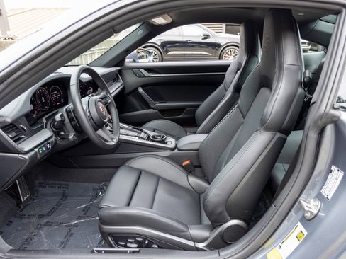 Used 2025 Porsche 911 Carrera S image 28