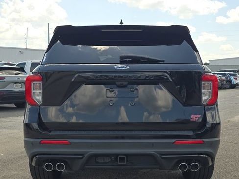 Used 2022 Ford Explorer ST w/ Equipment Group 401A AWD/4WD image 4