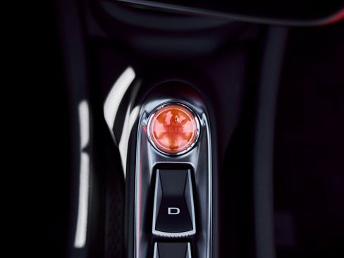 Used 2025 McLaren Artura Spider image 62