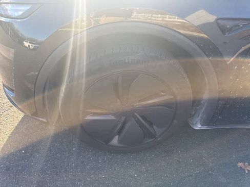 Used 2026 Tesla Model Y Long Range image 28