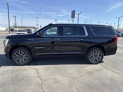 New 2026 GMC Yukon XL Denali Ultimate image 11