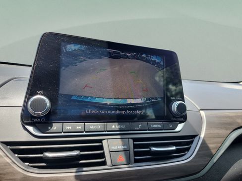 Used 2023 Nissan Altima 2.5 SV FWD image 25