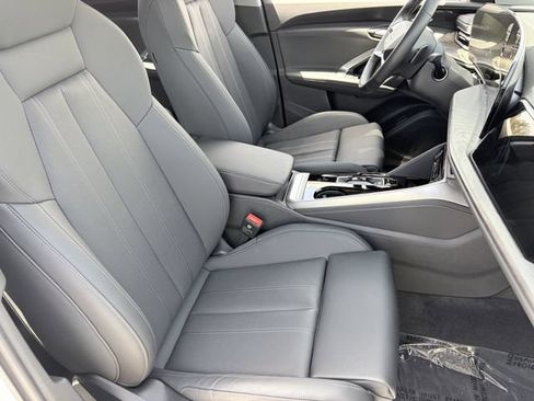 Used 2025 Audi Q5 Premium Plus AWD/4WD image 11