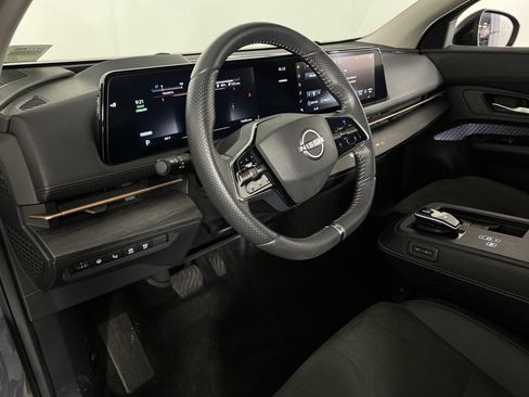 Used 2024 Nissan Ariya FWD image 21