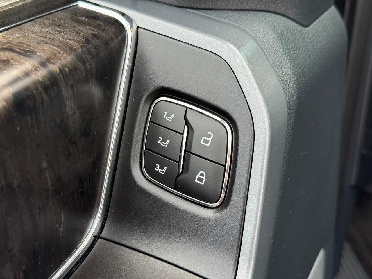 Used 2021 Ford F150 Lariat w/ Equipment Group 502A High AWD/4WD image 16