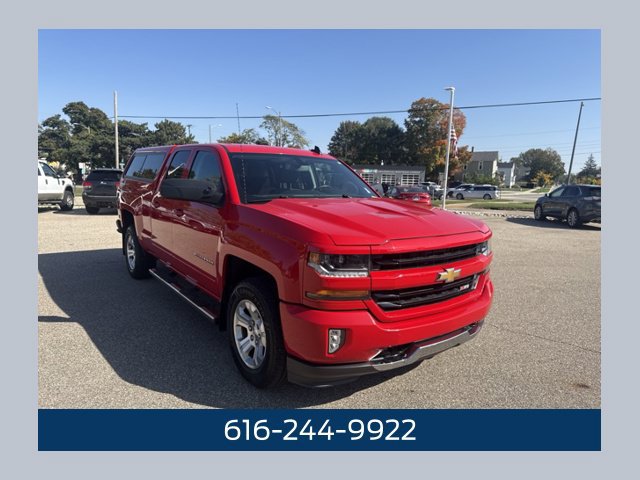 Used 2018 Chevrolet Silverado 1500 LT w/ All Star Edition AWD/4WD image 1