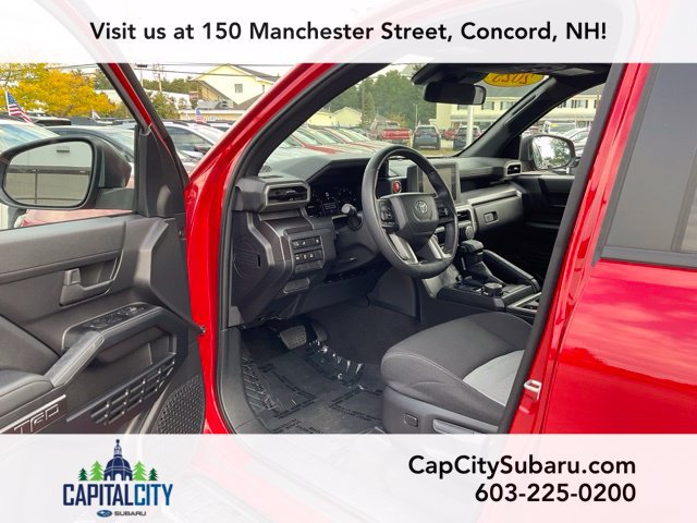 Used 2025 Toyota 4Runner TRD Off-Road AWD/4WD image 13