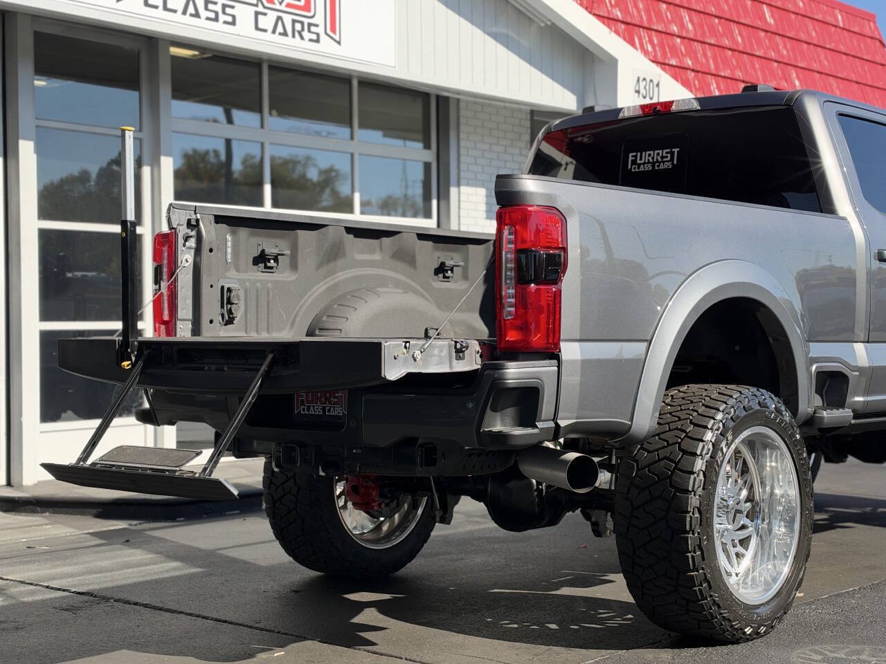 Used 2023 Ford F250 Lariat AWD/4WD image 17