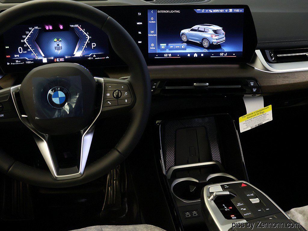 New 2027 BMW X1 xDrive28i AWD/4WD image 16