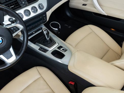 Used 2009 BMW Z4 sDrive35i RWD image 30