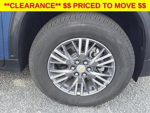 New 2026 Chevrolet Traverse LT w/ Driver Confidence Package FWD image 34