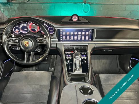 Used 2023 Porsche Panamera GTS image 2