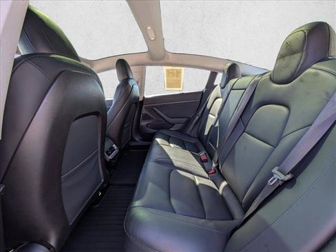 Used 2020 Tesla Model 3 Standard Range image 20