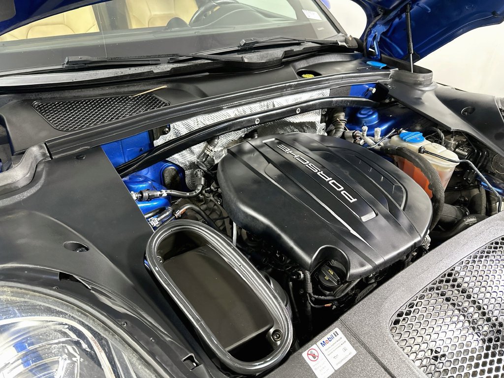 Used 2017 Porsche Macan AWD/4WD image 26