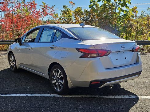 New 2025 Nissan Versa SV w/ Trunk Package image 4