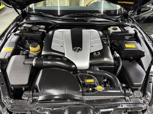 Used 2002 Lexus SC 430 Convertible image 26