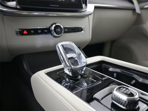 New 2026 Volvo XC90 B6 Ultra image 12