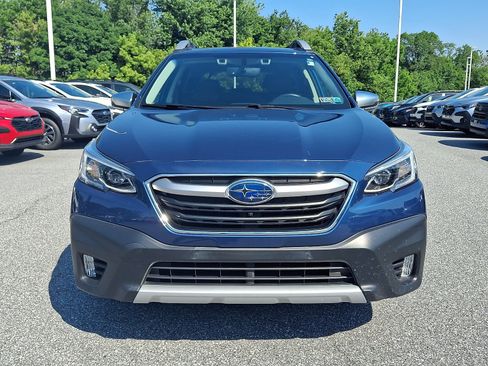 Used 2022 Subaru Outback Touring AWD/4WD image 2