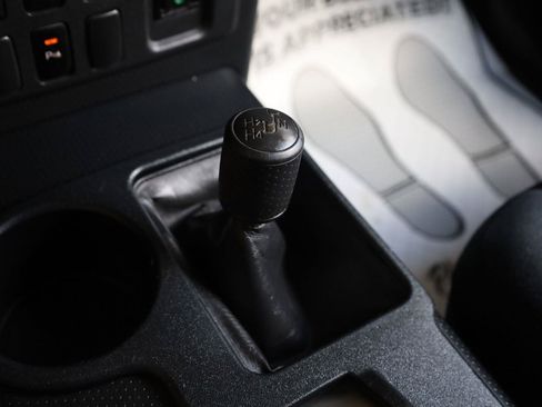 Used 2007 Toyota FJ Cruiser 4WD image 34