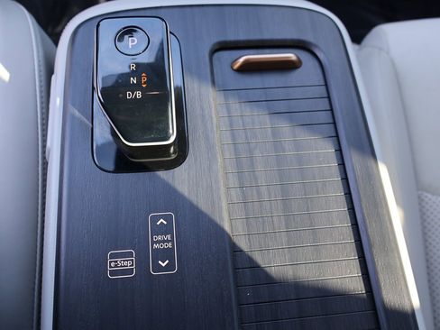 Used 2024 Nissan Ariya ENGAGE e-4ORCE image 54