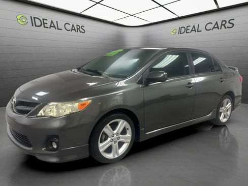 Used 2013 Toyota Corolla S w/ Premium Pkg FWD image 1