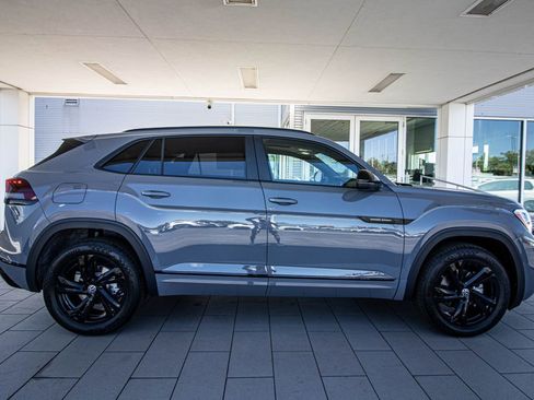New 2026 Volkswagen Atlas Cross Sport SEL R-Line AWD/4WD image 3
