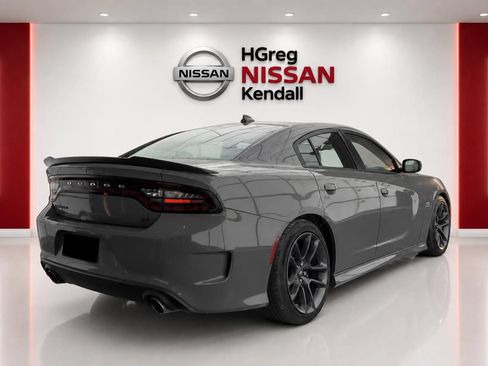 Used 2023 Dodge Charger Scat Pack w/ Navigation & Travel Group RWD image 4