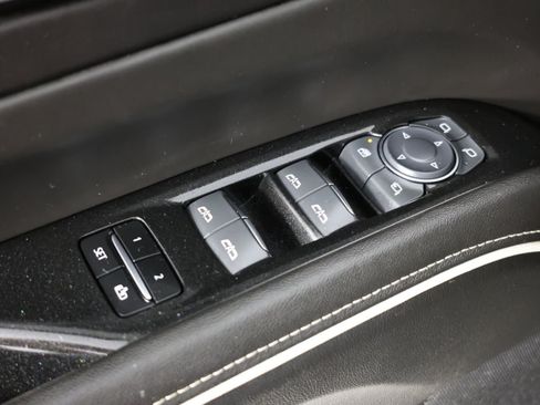 Used 2024 Cadillac Escalade V w/ LPO, ONYX Package AWD/4WD image 23