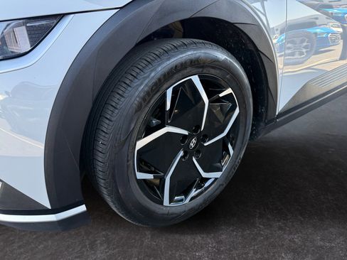 Used 2024 Hyundai Ioniq 5 SE RWD image 13