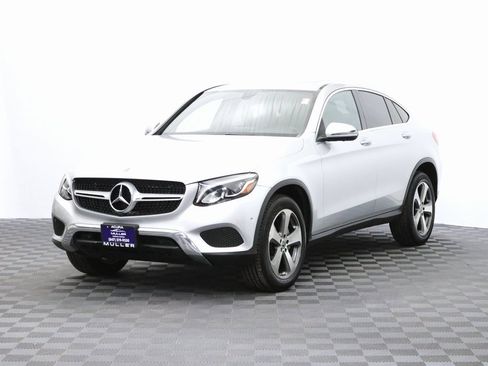 Used 2018 Mercedes-Benz GLC 300 4MATIC Coupe image 5