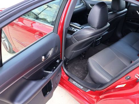 Used 2018 Lexus GS 350 F Sport RWD image 17