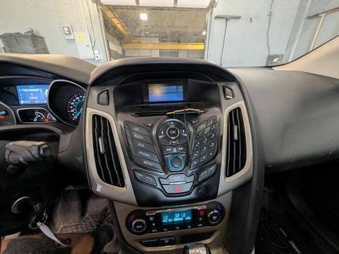 Used 2012 Ford Focus SEL FWD image 33