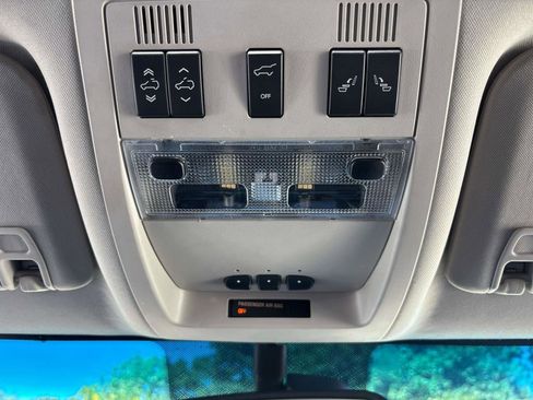 Used 2008 Cadillac Escalade AWD image 25