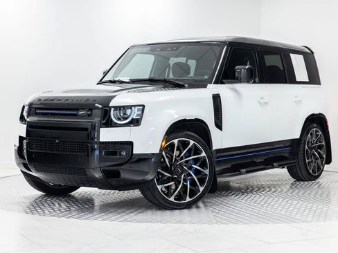 Used 2025 Land Rover Defender 110 V8 AWD/4WD image 1