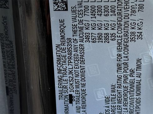 Used 2023 GMC Yukon XL Denali image 32