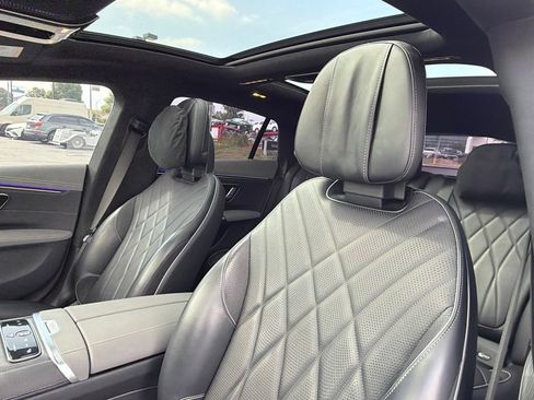 Used 2023 Mercedes-Benz EQS 580 4MATIC Sedan image 22