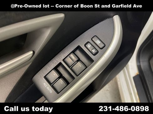 Used 2014 Toyota Prius Two FWD image 16