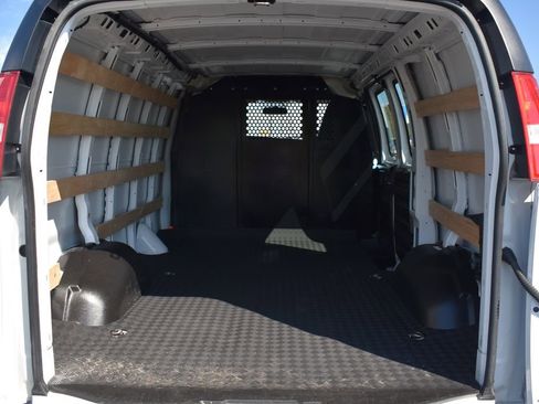 Used 2024 Chevrolet Express 2500 w/ Driver Convenience Package RWD image 9