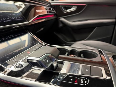 Used 2025 Audi Q7 3.0T Premium Plus image 19