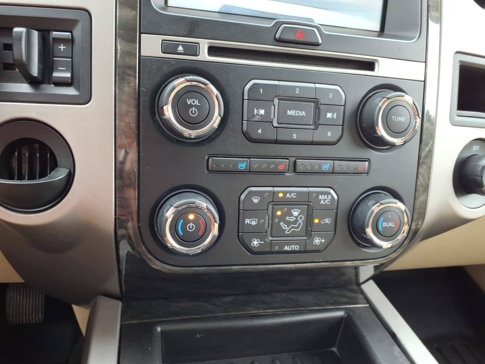 Used 2017 Ford Expedition EL Limited RWD image 23